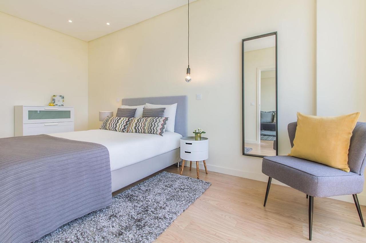 Trindade Flat With A Great View Appartement Porto Buitenkant foto