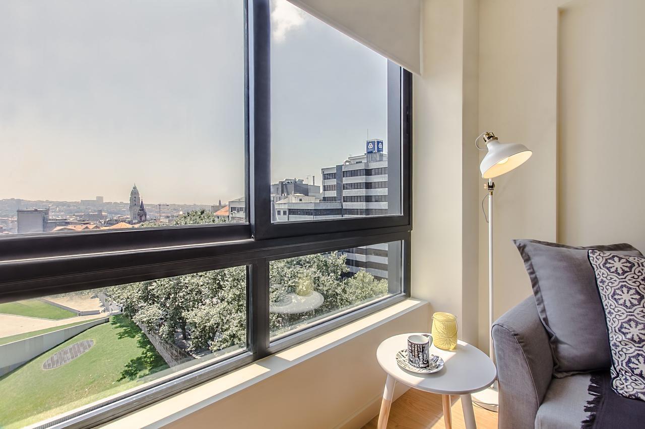 Trindade Flat With A Great View Appartement Porto Buitenkant foto