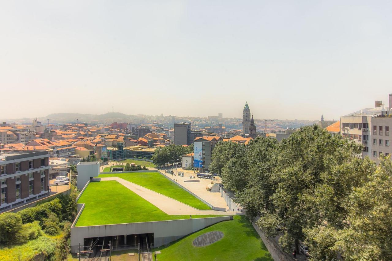 Trindade Flat With A Great View Appartement Porto Buitenkant foto